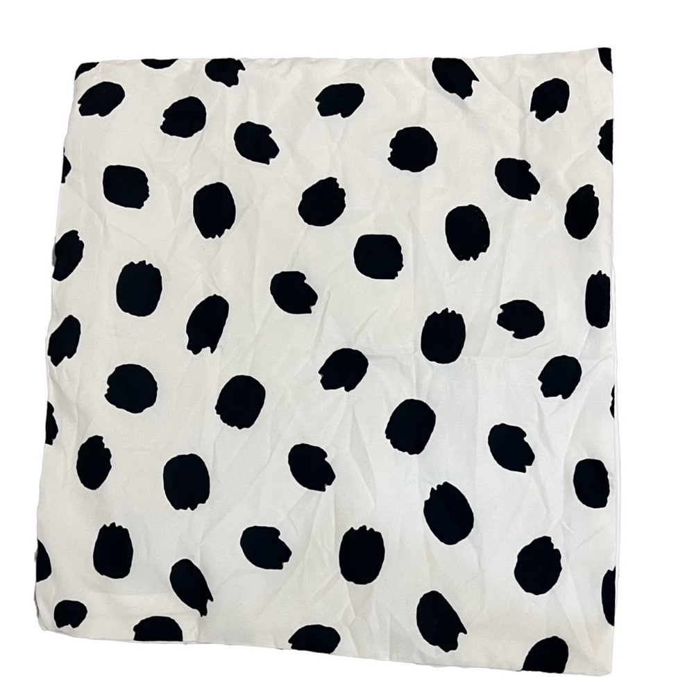 Black and Cream Throw Pillow Cover | NWOT